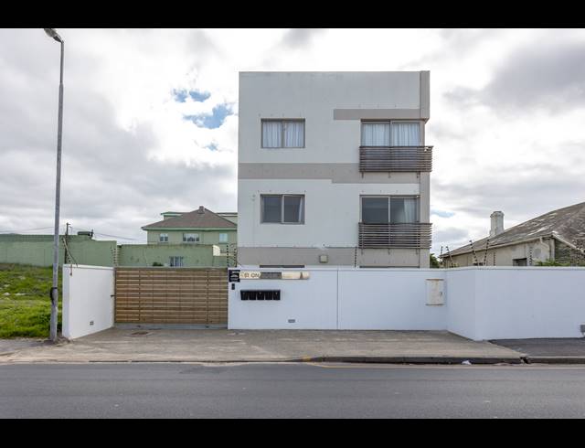 2 BEDROOM APARTMENT BLOCK TO LET IN MUIZENBERG